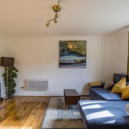 Bright &Spacious One Bedroom Flat Off Canary Wharf ロンドン エクステリア 写真
