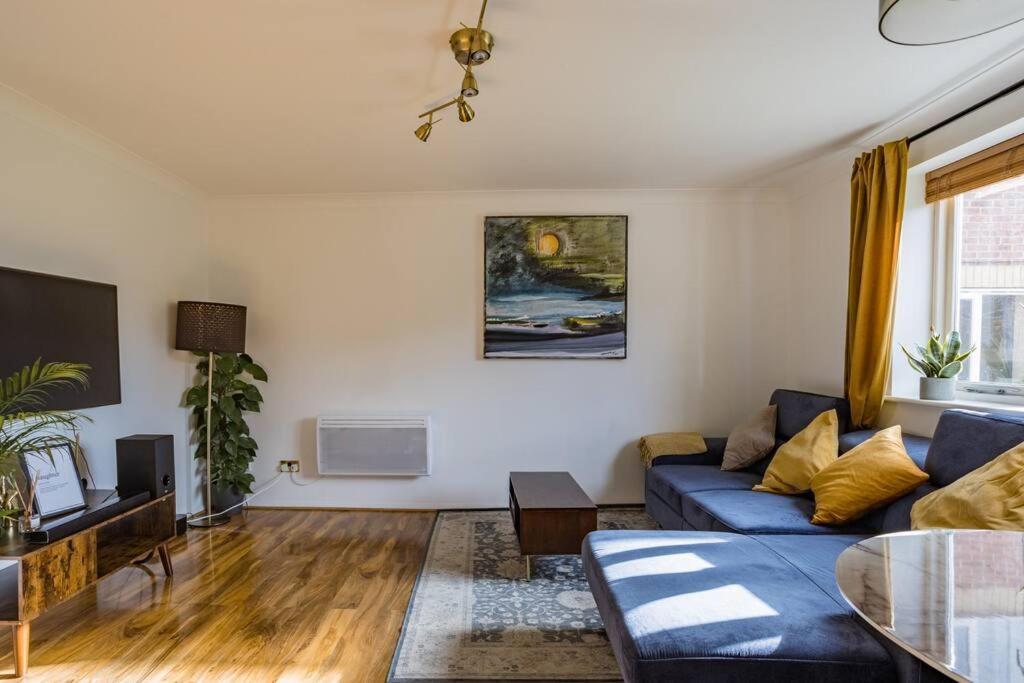 Bright &Spacious One Bedroom Flat Off Canary Wharf ロンドン エクステリア 写真