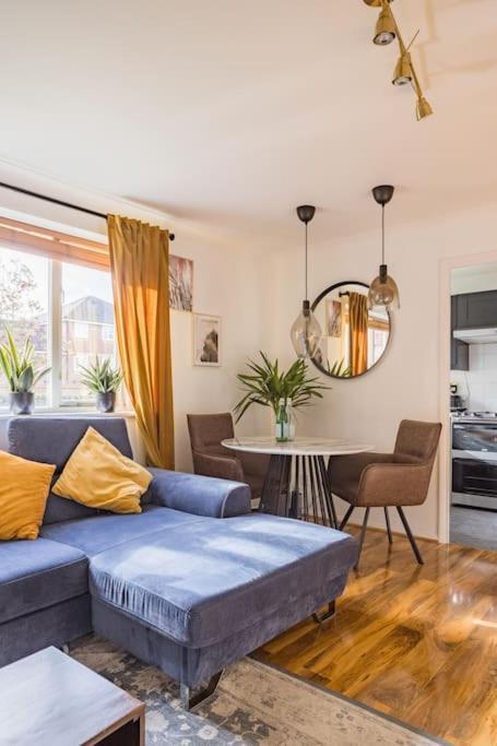Bright &Spacious One Bedroom Flat Off Canary Wharf ロンドン エクステリア 写真