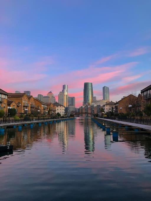 Bright &Spacious One Bedroom Flat Off Canary Wharf ロンドン エクステリア 写真